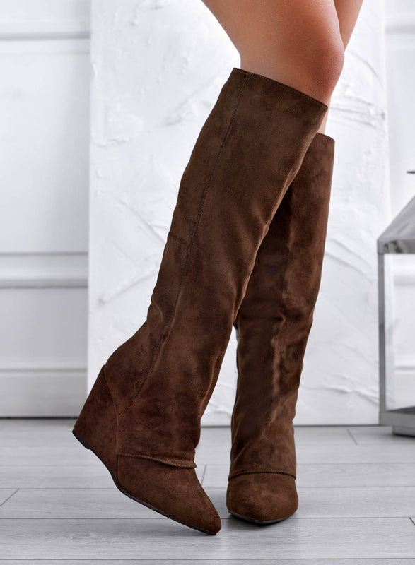 SIERRA - Bottines compensées en daim marron