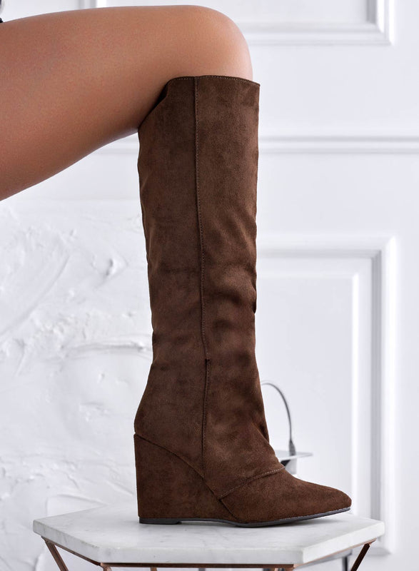 SIERRA - Bottines compensées en daim marron
