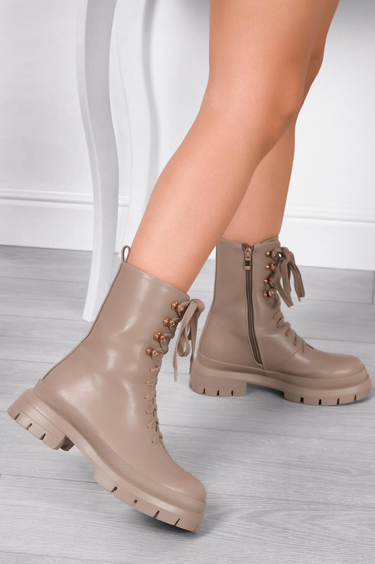 MARA - Bottines Alexoo camel à lacets