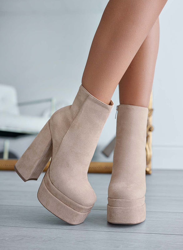 AVRIL - Bottines Alexoo beiges à talon haut