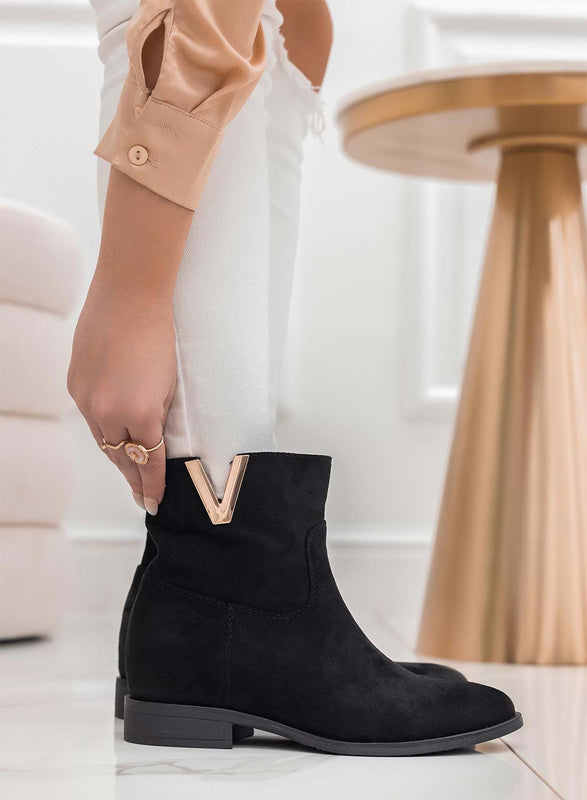 SIENNA - Bottines noires en daim avec semelle compensée interne