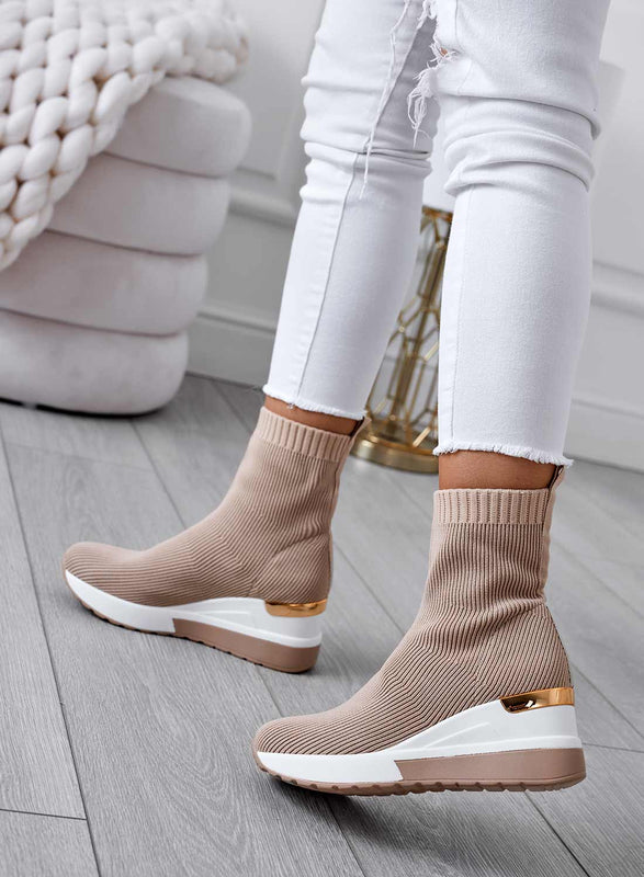 JUNA - Bottines beiges en tissu élastique à talon compensé