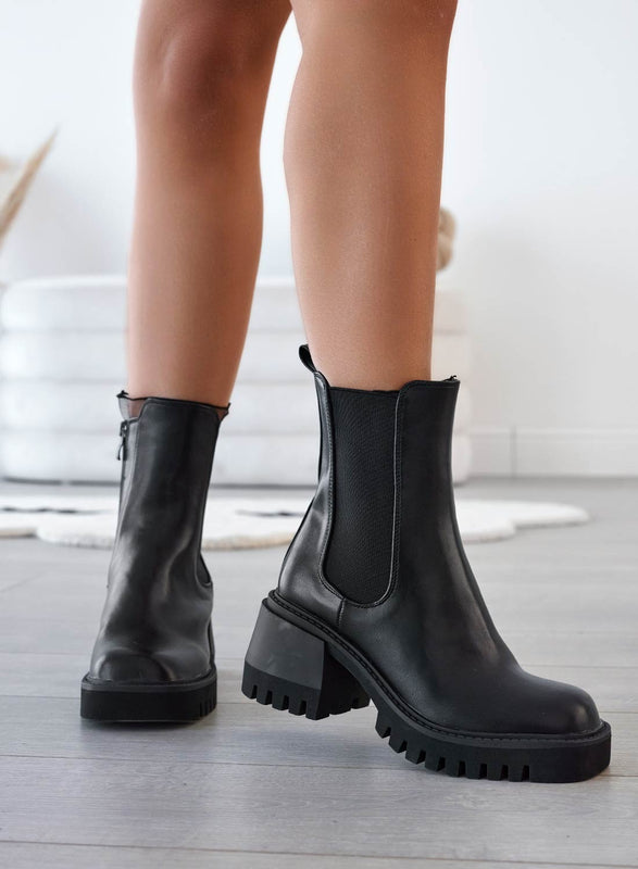 HARRY - Bottines Alexoo noires avec élastique latéral