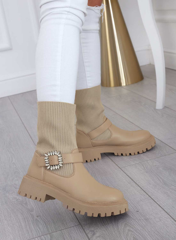 MINERVA - Bottines en tissu beige avec boucle bijou