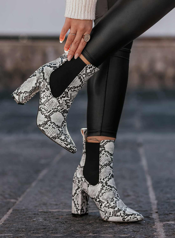 JAMES - Bottines Alexoo en python noir avec élastique latéral