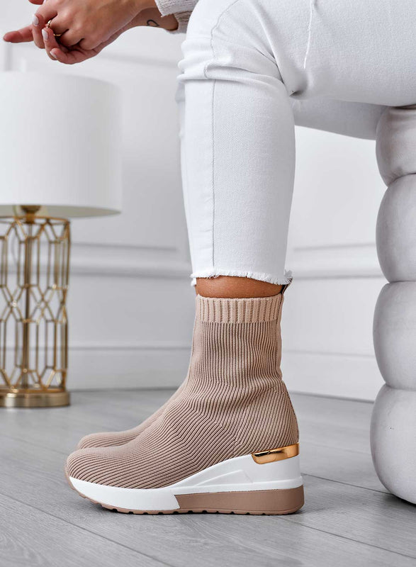 JUNA - Bottines beiges en tissu élastique à talon compensé