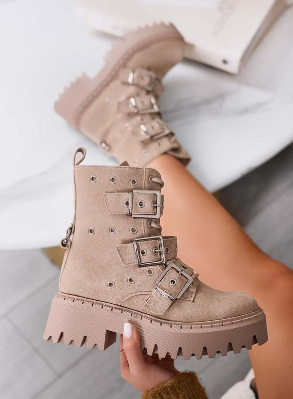 MIRIANA - Bottines beiges style militaire Alexoo avec boucles