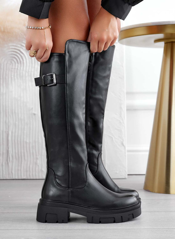 Stivali neri Alexoo con fibbia