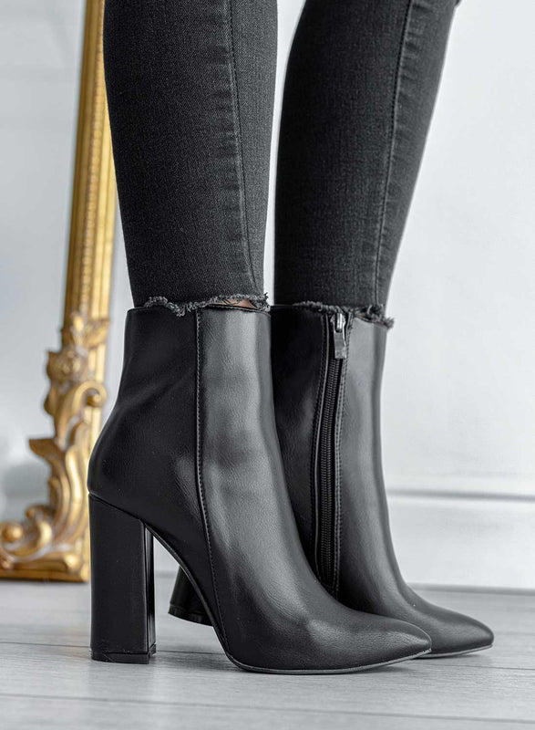 DORIS - Bottines noires en similicuir à talons hauts