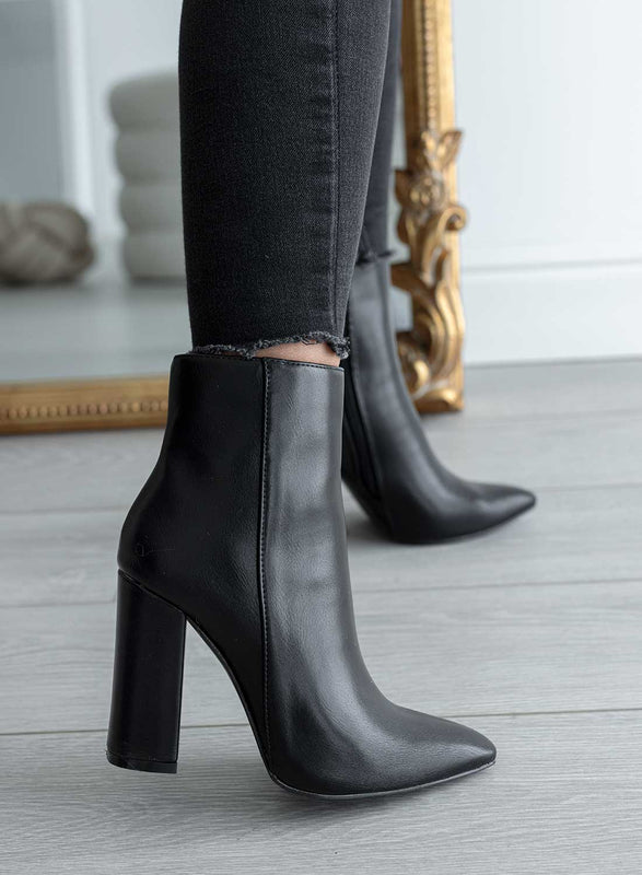 DORIS - Bottines noires en similicuir à talons hauts