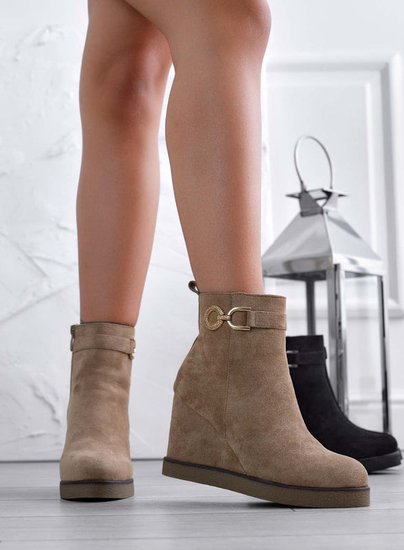 SHIVA - Stivaletti fango con zeppa e applicazione gioiello