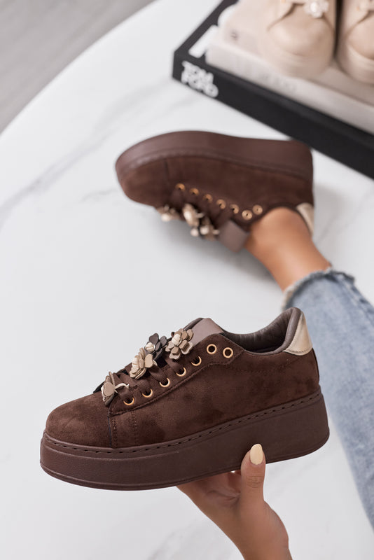 PAIGE - Sneakers donna marroni con fiori sui lacci