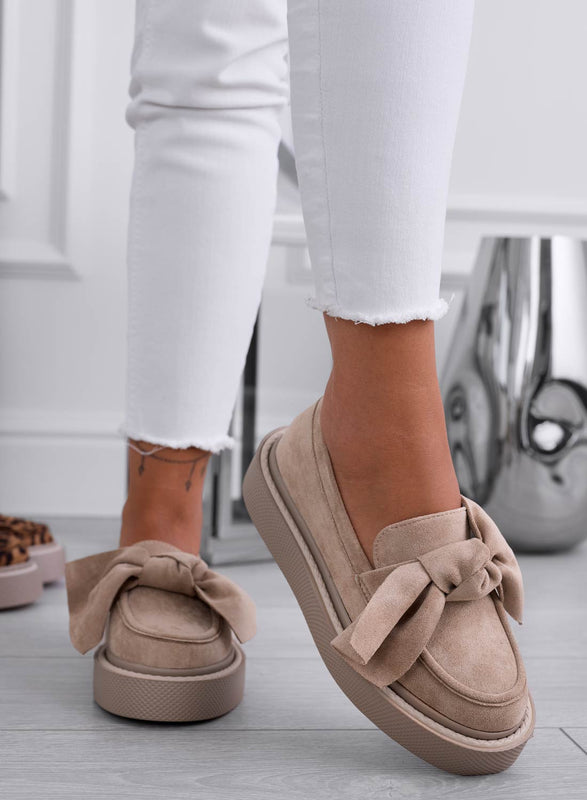 Mocassins beige en daim avec nœud