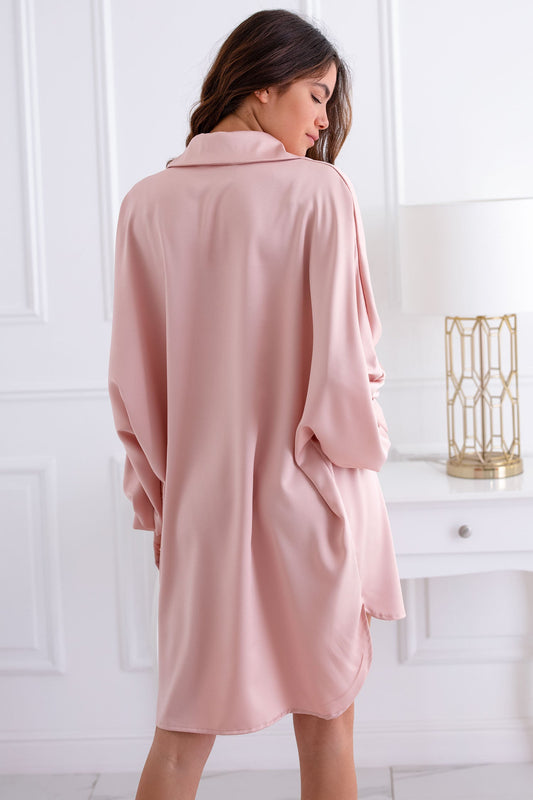 Robe chemise maxi en satin rose