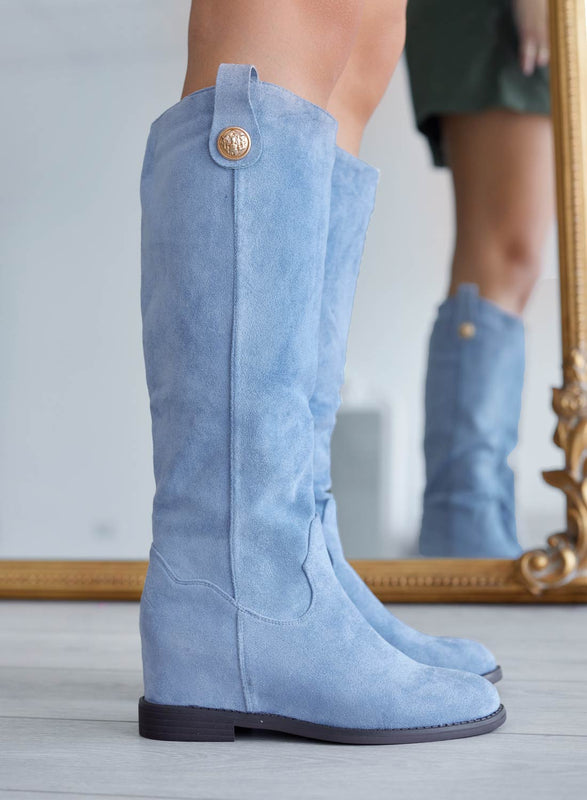 ROYAL - Bottes Alexoo bleu clair avec talon compensé intérieur et bouton doré