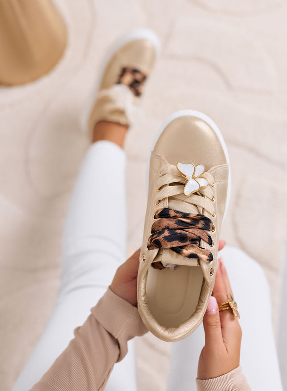 LAURA - Baskets dorées à plateforme avec lacets imprimé animal et détails bijoux