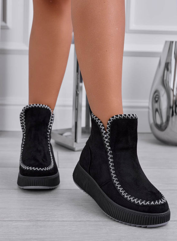 CRUZ - Bottines matelassées noires avec broderie