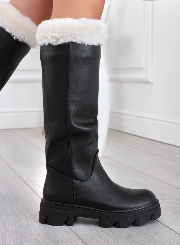 BELLE - Bottes noires avec semelle de combat et bordure en fourrure