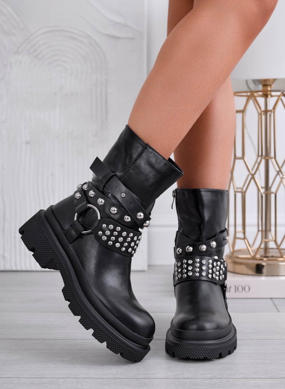 KELSIE - Bottines noires style biker avec clous argentés