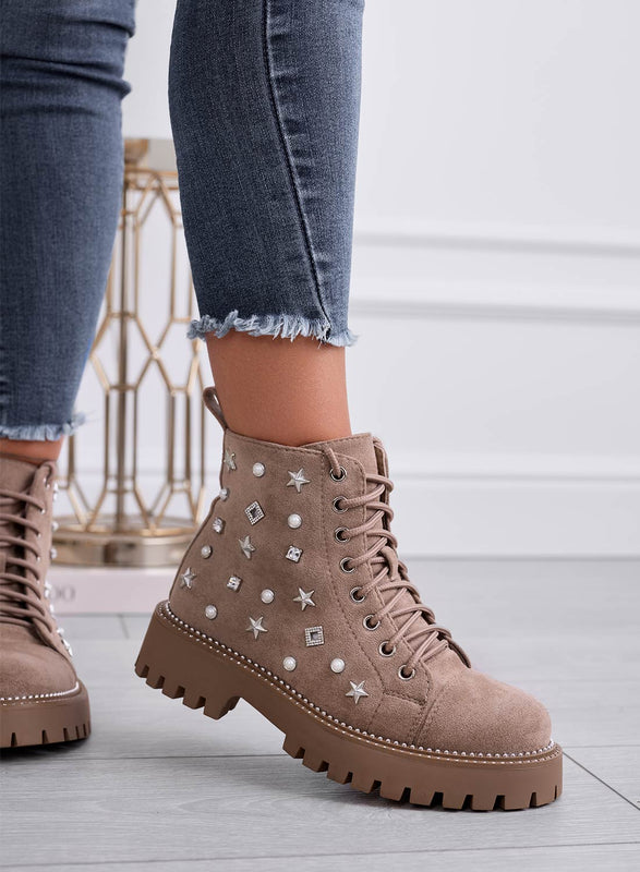 VERONIKA - Bottines combat couleur boue avec perles et clous étoile