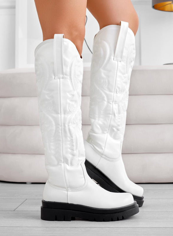 LINA - Bottines campero Alexoo blanches avec broderie en relief