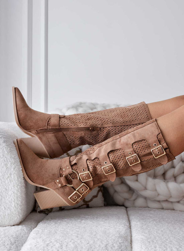 SERA - Bottes camperos marron ajourées avec boucles dorées