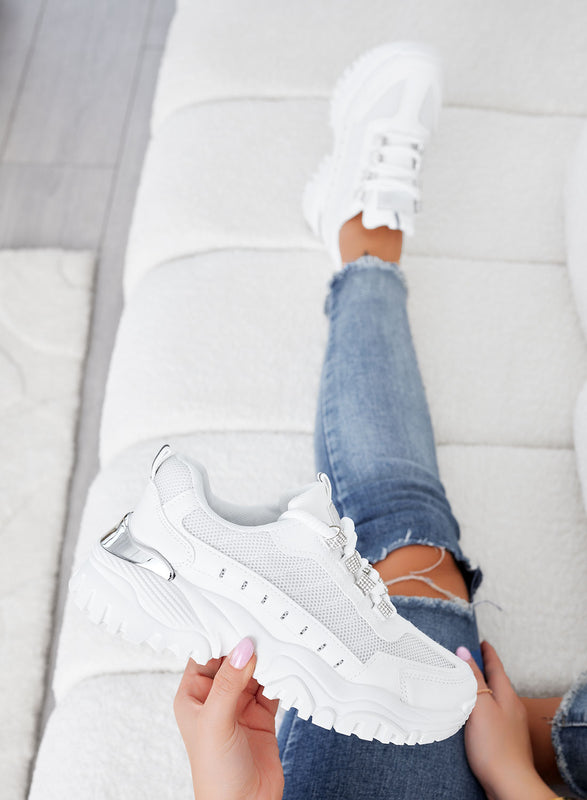 LIBBY - Baskets blanches en tissu avec empiècements argentés et strass