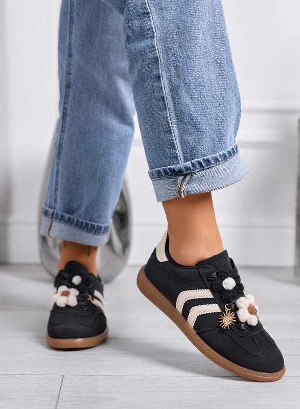 MELISSA - Baskets noires et beiges avec fleurs crochet