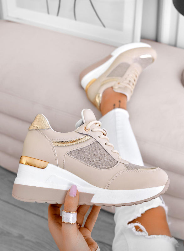 Sneakers beige con inserti in tessuto glitter oro