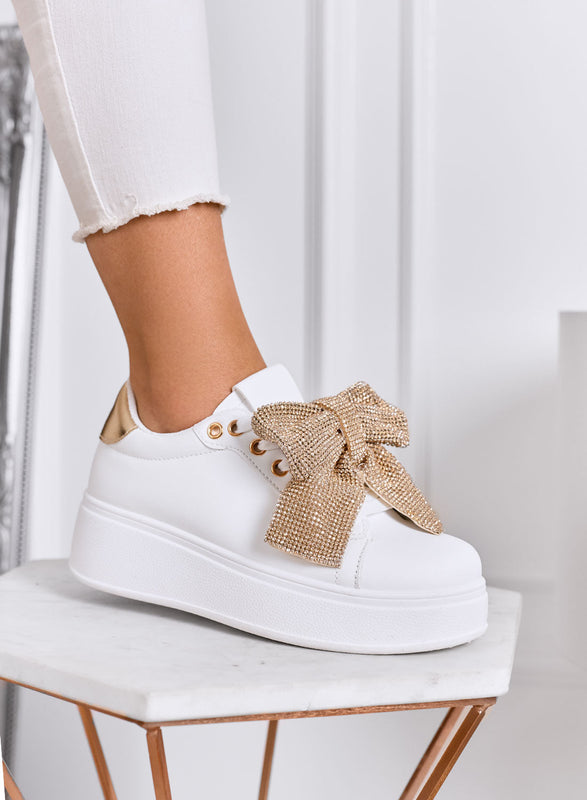 BELGA - Baskets blanches avec noeud strass doré