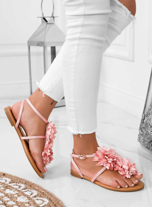 CONNIE - Sandales tongs roses en satin avec fleur appliquée