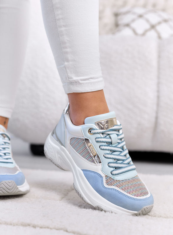 FELICIA - Zapatillas azules con inserciones de tejido trenzado y suela gruesa