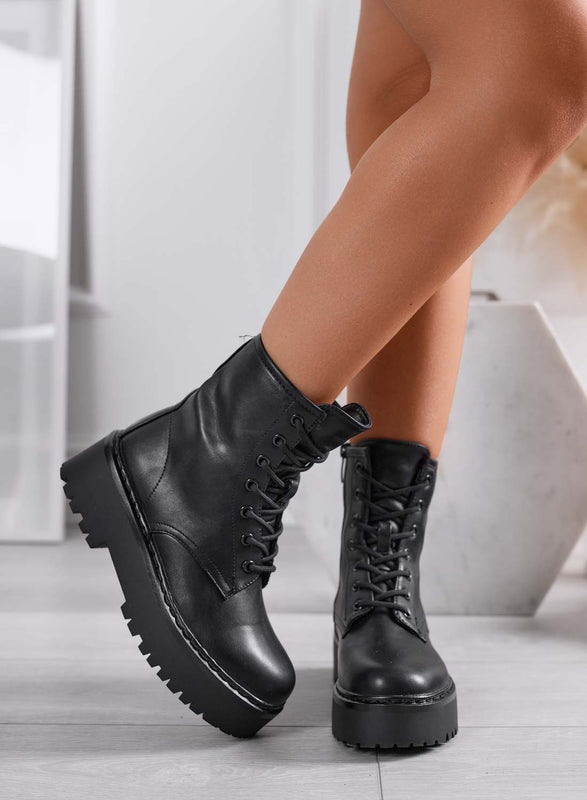 TESSA - Bottines noires style militaire Alexoo