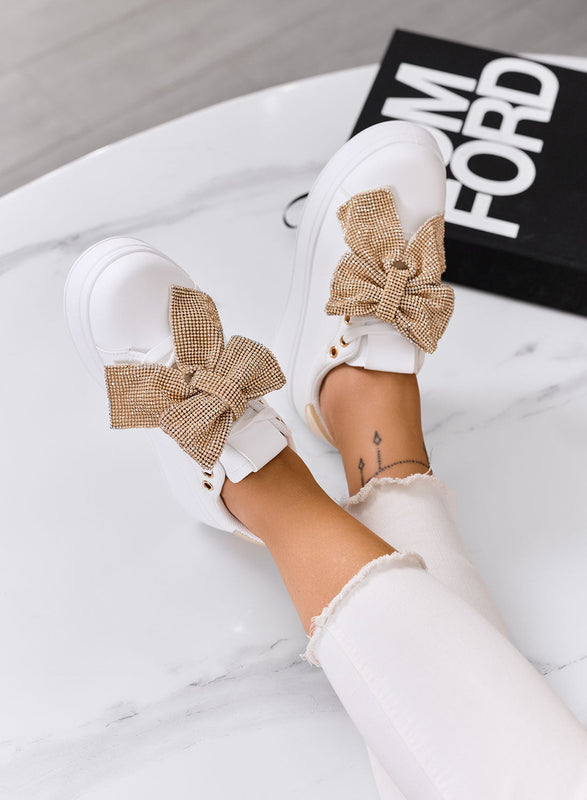 BELGA - Baskets blanches avec noeud strass doré