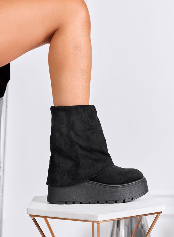 TIBERIA - Bottines noires en daim avec revers et semelle compensée