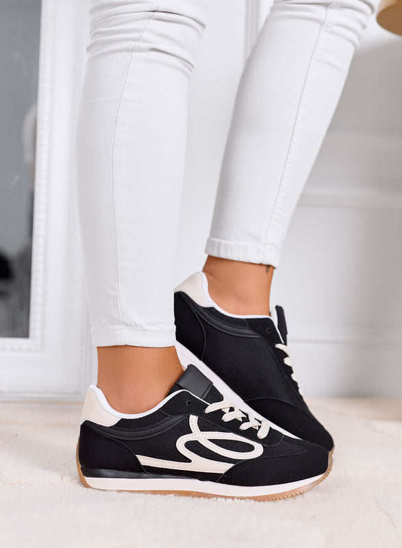 ORSOLA - Sneakers nere con logo bianco e suola in gomma