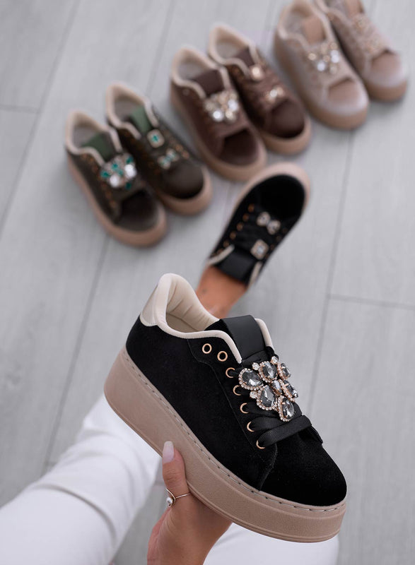 MILA - Baskets noires en velours avec application bijou