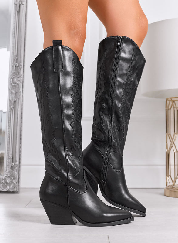 OSAKA - Stivali neri texani alti a punta con ricami e tacco largo