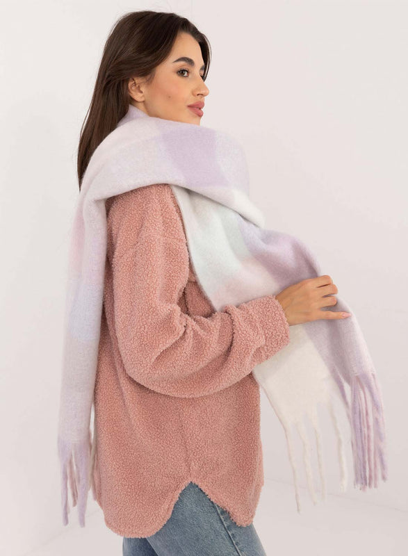 Oversized scarf in white and lilac tones