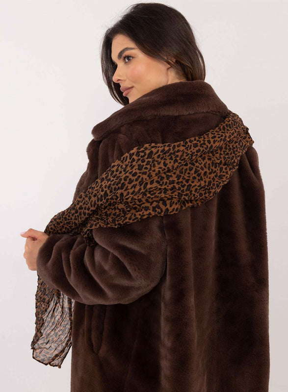 Foulard marron à motif léopard