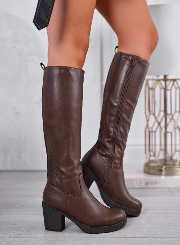 CLIZIA - Bottes marron avec ressort à l'arrière et talon confortable