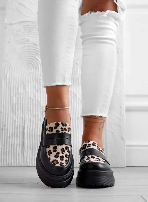 Mocassini neri con inserti maculati