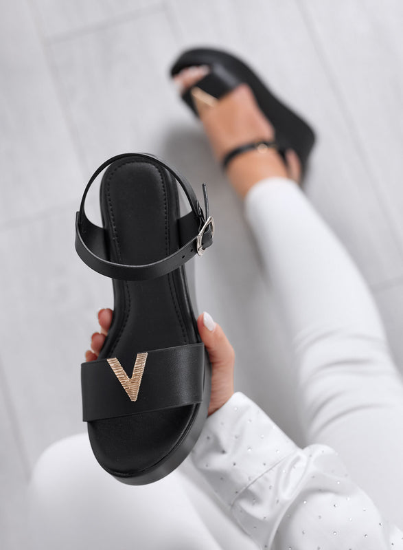 FABIANA - Black wedge sandals with gold V detail