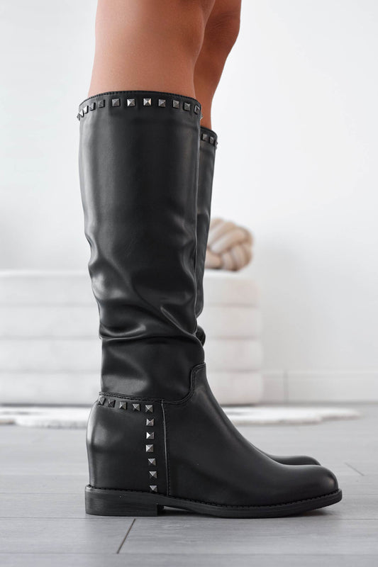 MILA - Bottes noires avec houe interne et clous