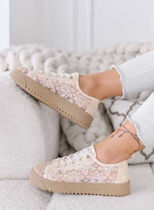 KISHA - Sneakers beige in Pizzo con Effetto Trasparente