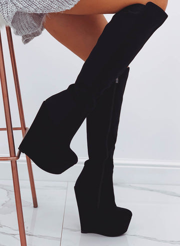 ESTELLA - Bottes en daim noir avec talon compensé et dos élastique