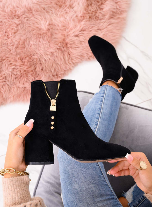 Stivaletti neri con tacco comodo e zip oro Silvia Gala