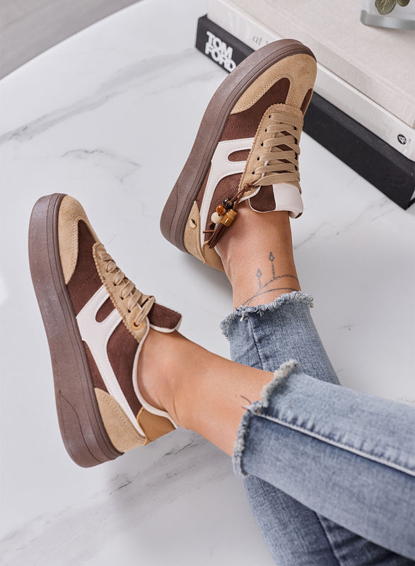 NASTIA - Sneakers Donna marroni Scamosciate con Nappine e Perline