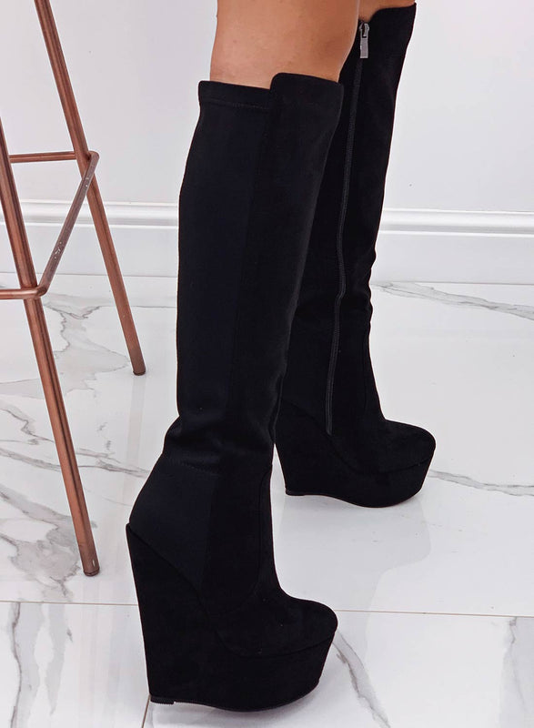 ESTELLA - Bottes en daim noir avec talon compensé et dos élastique