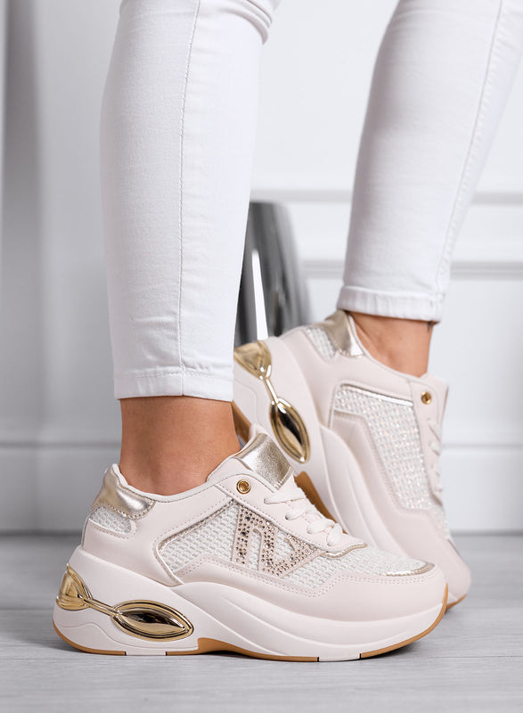 CAMILLA - Zapatillas Beige con Strass y Detalles dorados
